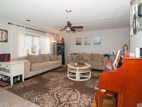 3rd image of 12 Meadow Haven Ln