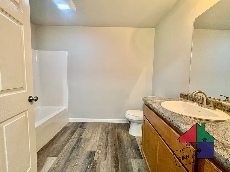 57 Green St #107 — Photo 11