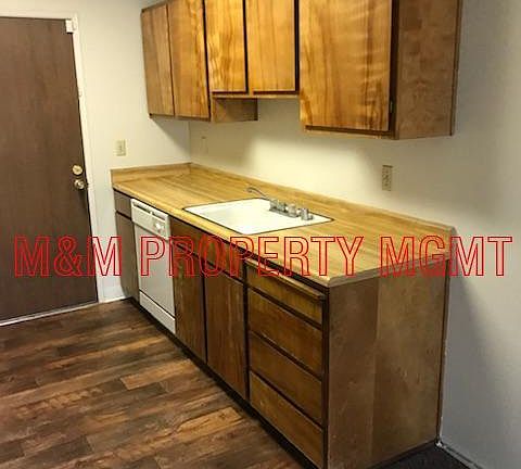 6017 Ogden Nash Kitchen