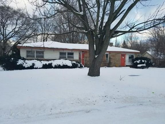 2nd image of 407 Emery Ter
