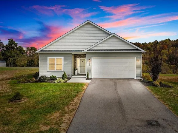 5590 New Pleasant Way, Salem, VA 24153