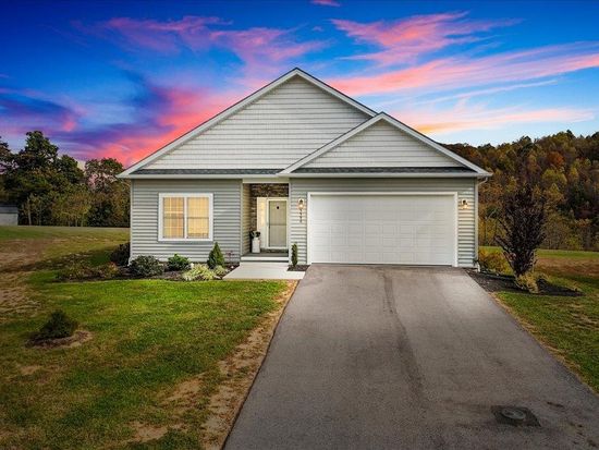 5590 New Pleasant Way, Salem, VA 24153