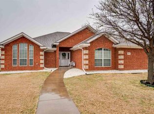 2101 E Hunters Gln, Wichita Falls, TX 76306