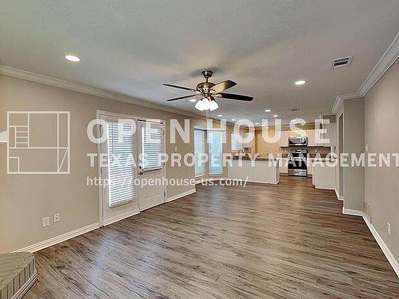 3rd image of 4117 Tradewind Dr