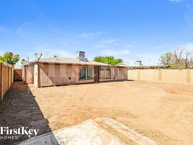7427 E McKinley St — Photo 17