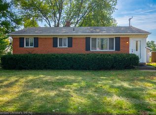 11942 Nineteen Mile Rd, Sterling Heights, MI 48313