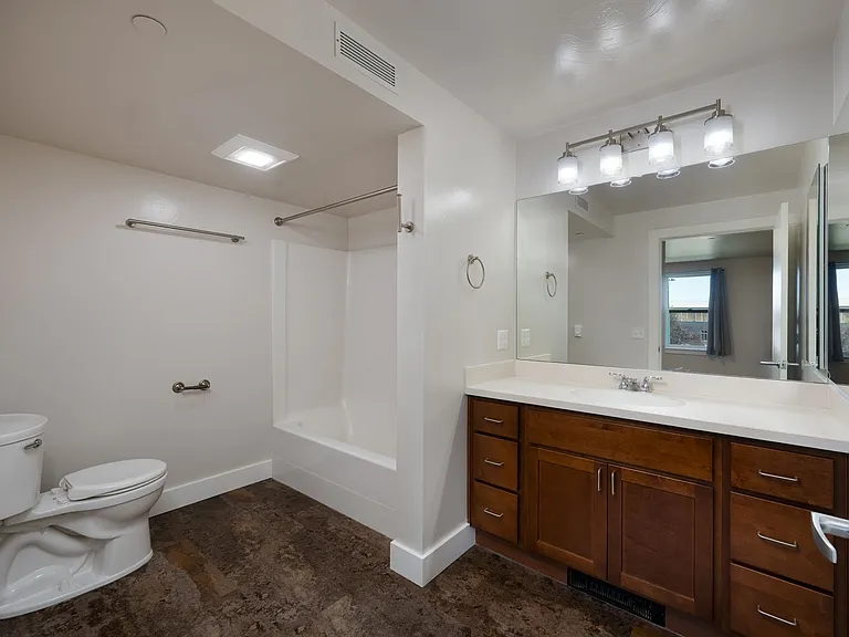 210 S Cottonwood Rd #208 — Photo 41