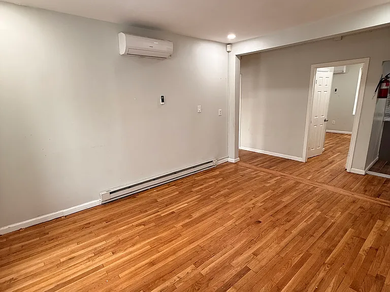 262 Undercliff Ave #1 — Photo 2