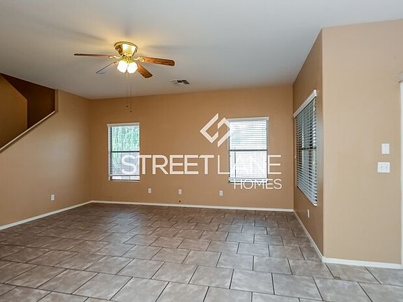 5th image of 1446 N Saint Paul Dr