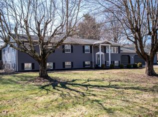 5005 W Shore Dr, Zanesville, OH 43701