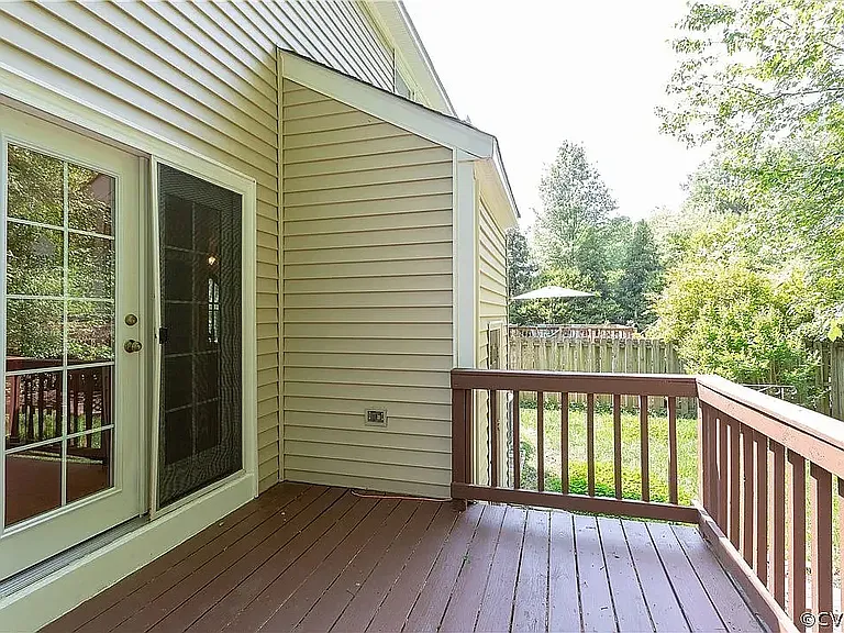 8908 Castle Point Dr — Photo 17