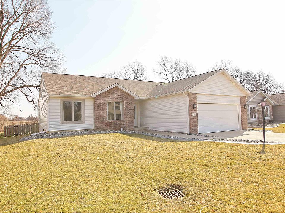 1st image of 209 Ballenshire Ln