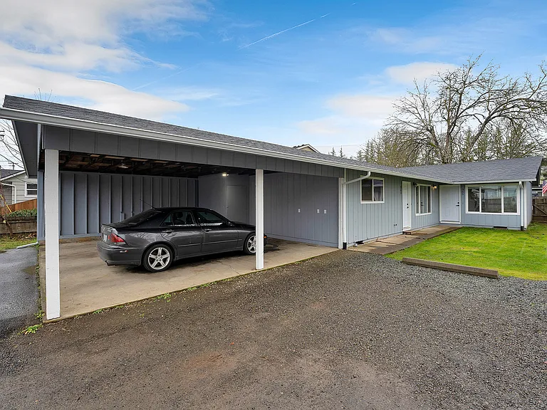 383 N Cedar St — Photo 32
