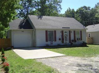 1002 Carver St, Traverse City, MI 49686