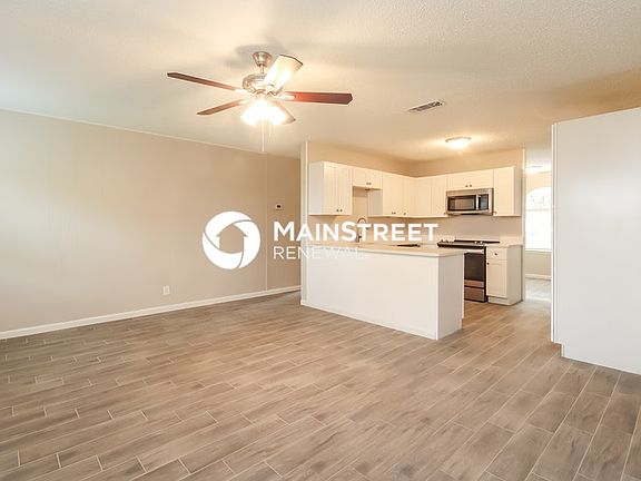 3rd image of 5621 Macdougall Dr