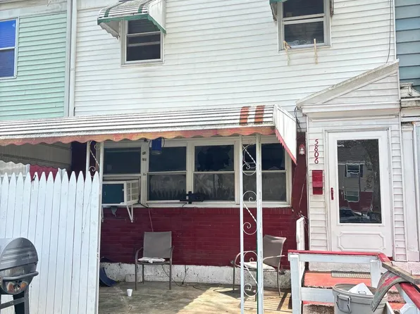 5806 Fleetwing Dr, Levittown, PA 19057