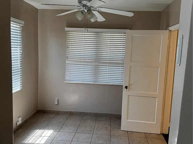 1642 S Bedford St — Photo 12