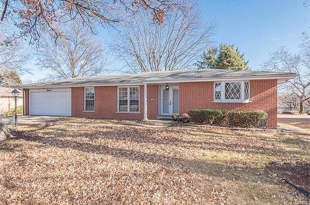 1st image of 18 Dana Dr