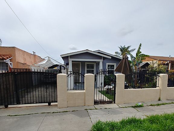2nd image of 3636-3638 44th St