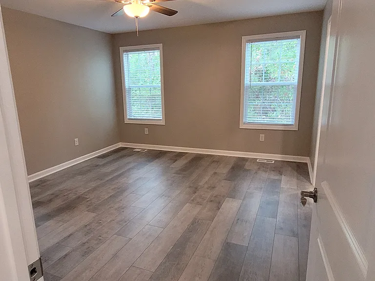 1211 Maple Rd — Photo 13