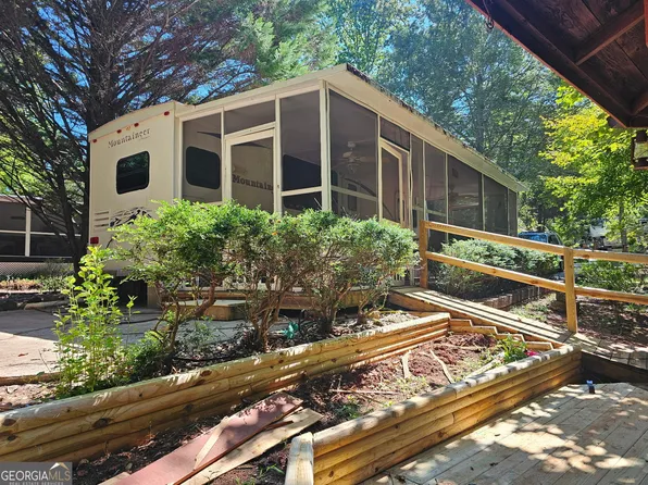 100 Campfire Dr, Cleveland, GA 30528
