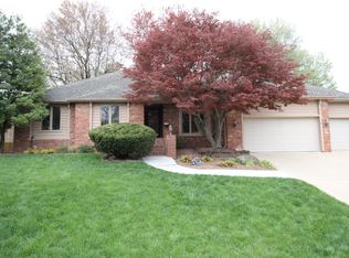 1943 E Nottingham St, Springfield, MO 65804