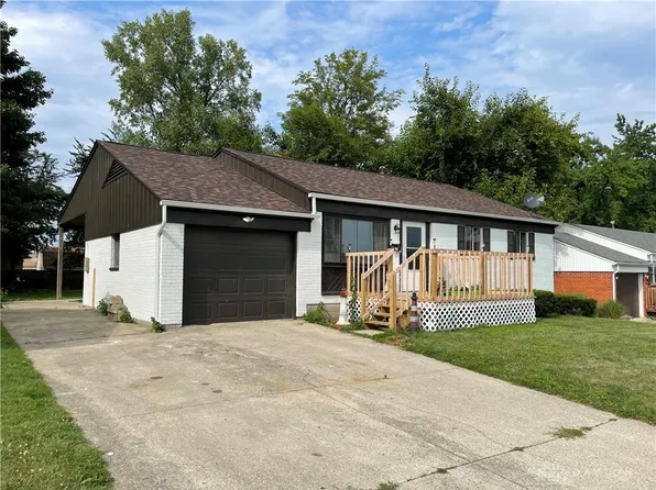 143 W Routzong Dr, Fairborn, OH 45324