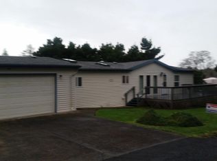 1073 NE 12th Ave, Rockaway Beach, OR 97136
