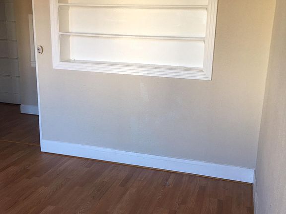 5th image of 2385 California St APT 4