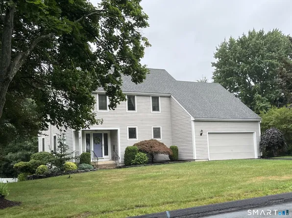 28 Hayrake Drive, Wethersfield, CT 06109