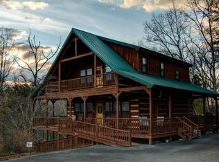 737 Autumns Peak Way, Sevierville, TN 37876