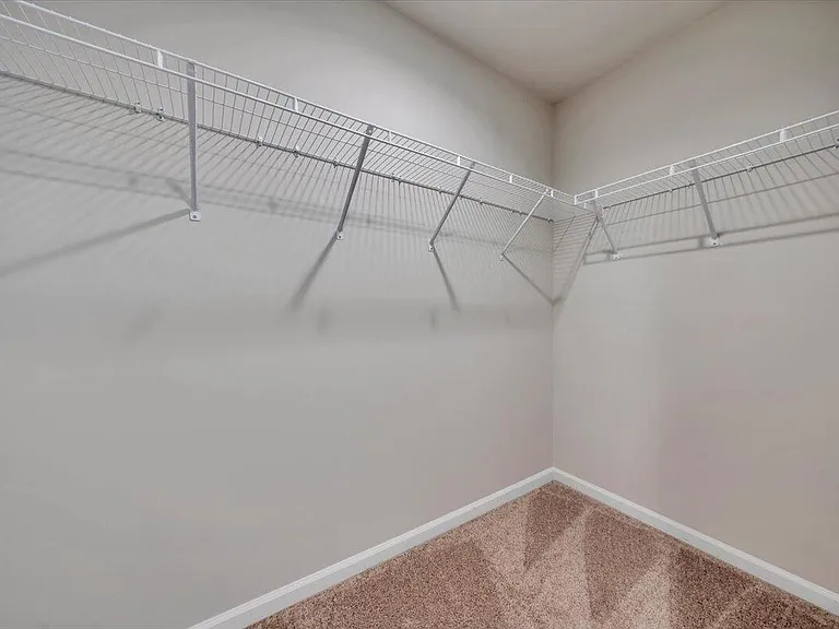 328 Woodside Dr — Photo 10