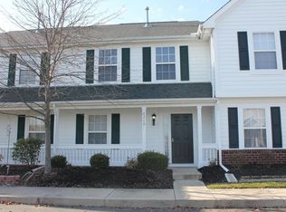 6315 Lakeview Dr W, Grove City, OH