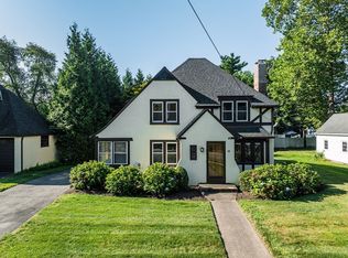 33 Emerson Rd, Longmeadow, MA 01106