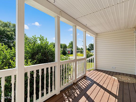 5th image of 1100 Waterview Lane SW