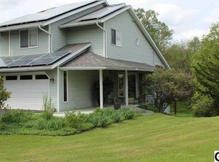 5958 Burlington Dr, Harrisburg, PA 17112