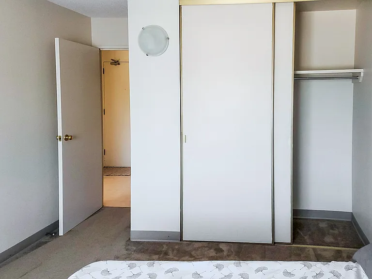 1025 Munroe Ave #202 — Photo 10