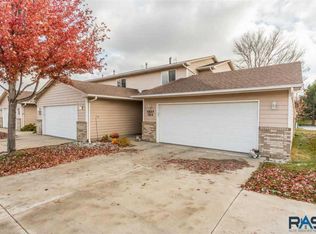 1907 S Sertoma Ave, Sioux Falls, SD 57106
