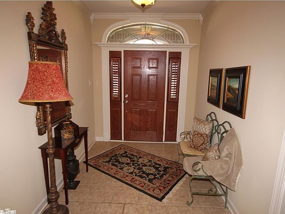 2nd image of 103 Versailles Ct