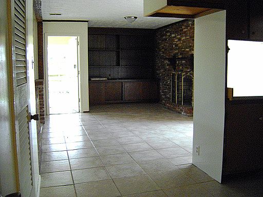 2nd image of 48 Lee Ave