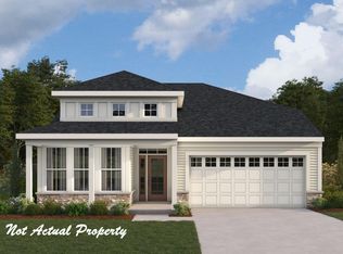 6050 Windcliff Dr E, Grove City, OH 43123