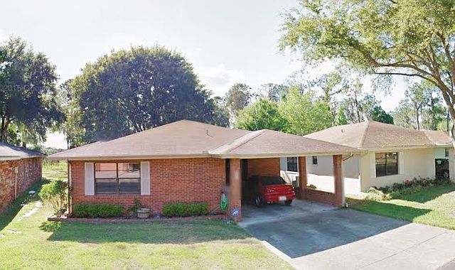 2nd image of 525 Lake Carolyn Cir