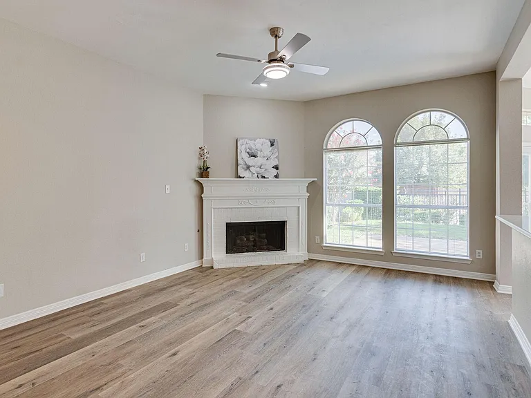 145 Hearthwood Dr — Photo 7