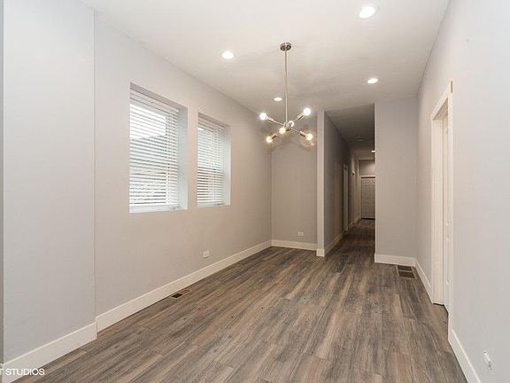3rd image of 1246 S Lawndale Ave #1