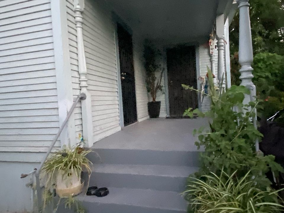 Front entrance to the apartment is first door on the left.