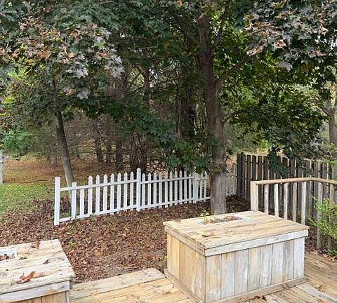 5th image of 3255 McCluskey Dr