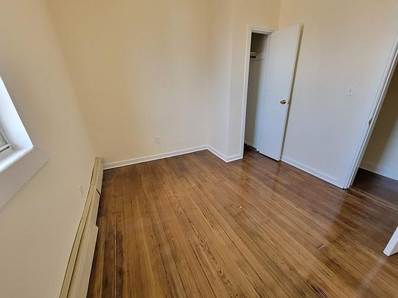4th image of 30 Mulberry St APT 2