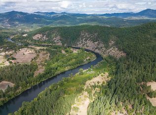 615 W Hawksdale Dr #Tl303, Grants Pass, OR 97526