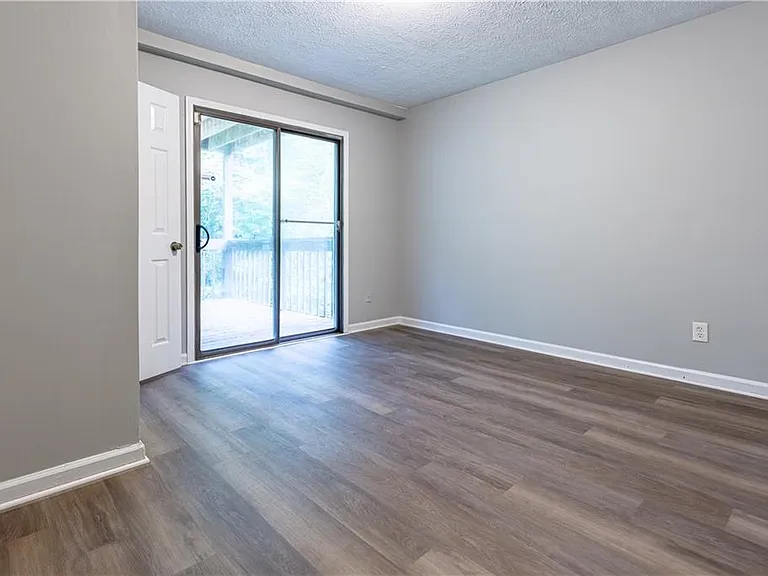 409 Arnold Rd — Photo 28