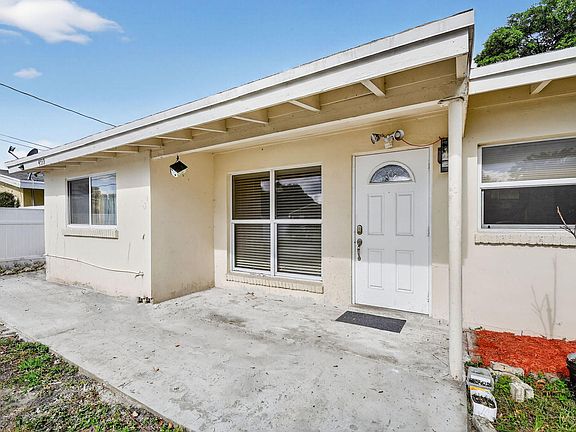 3rd image of 4559 Cole Street